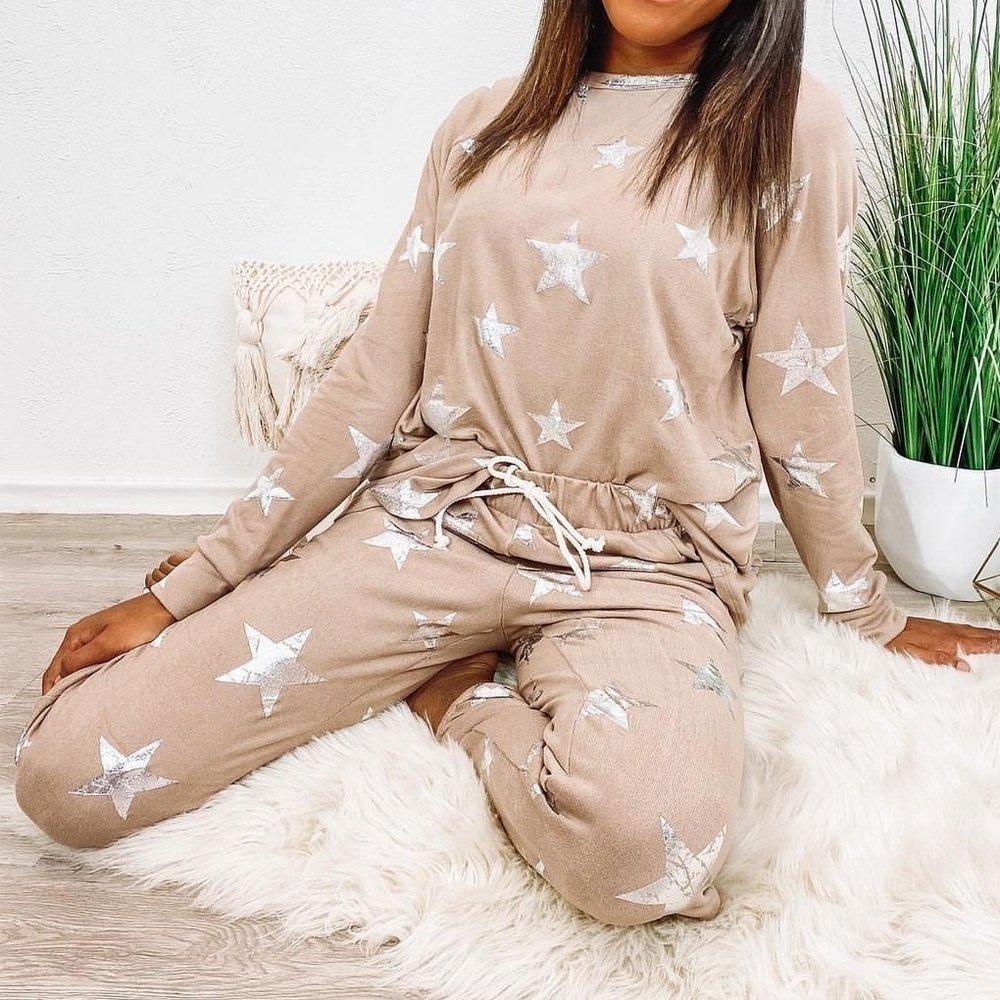 Hazel & Olive Star Print Jogger Set